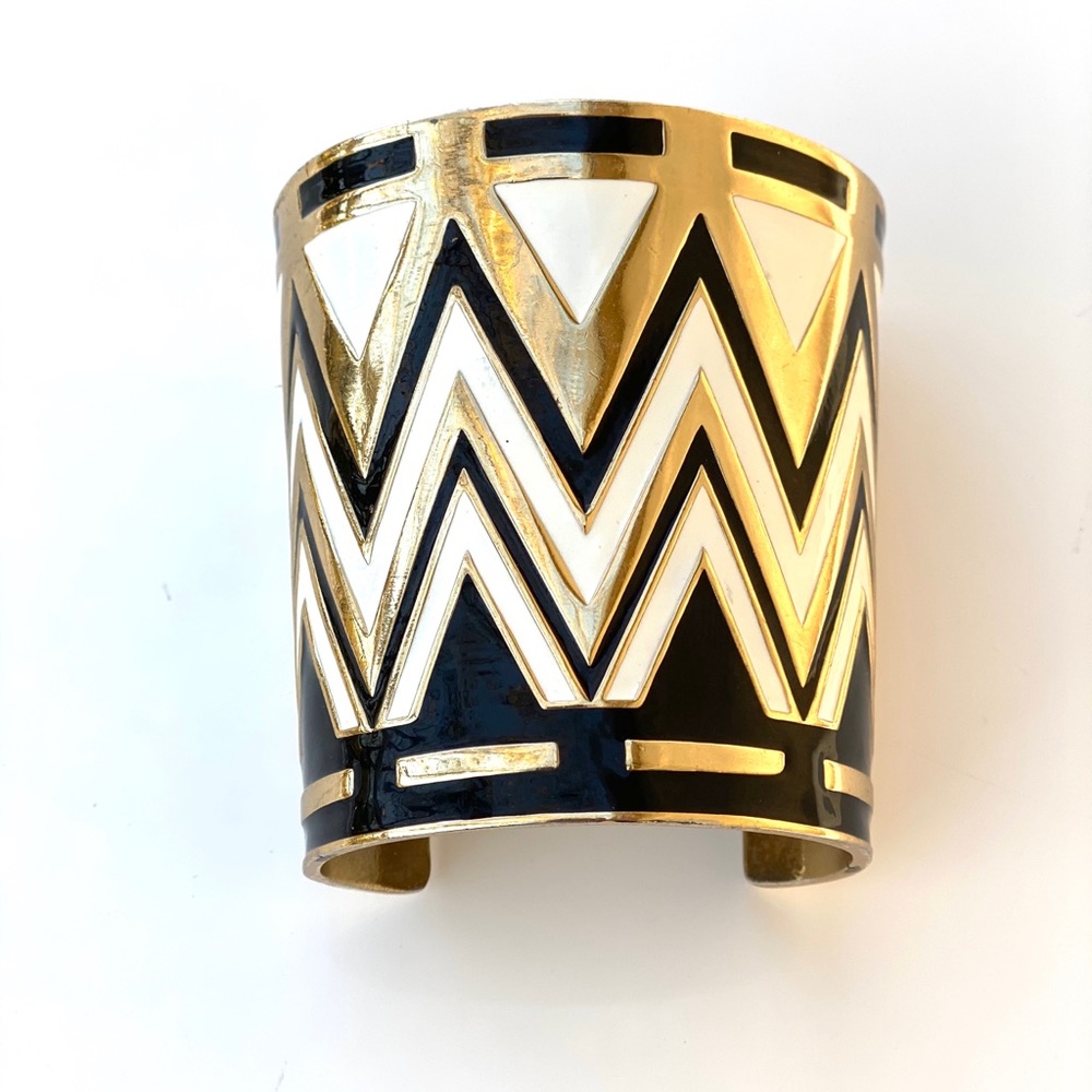 House of Harlow Gold Cuff black white enamel